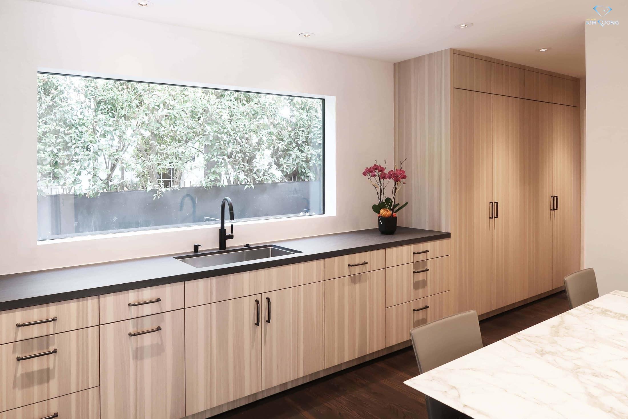 eggersmann-la-hancock-park-kitchen-sink-window